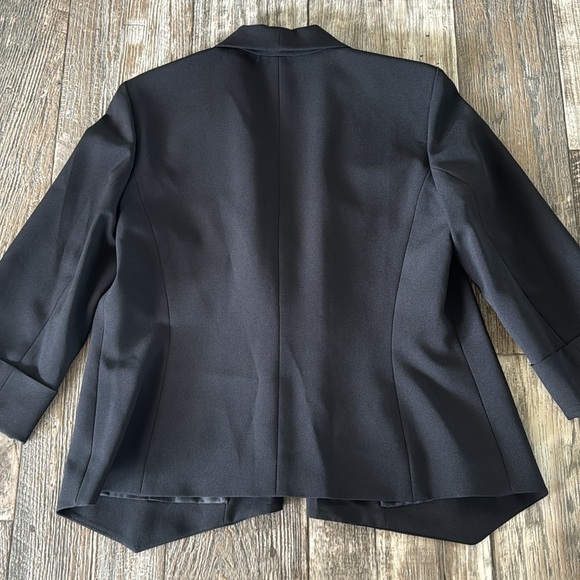 BLACK LABEL 🌟BY EVAN PICONE 🌟WOMEN BLAZER, SIZE 4 - Picture 2 of 11
